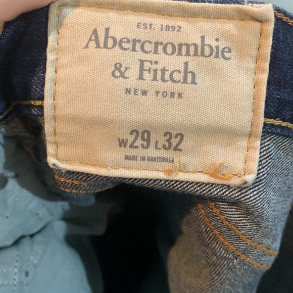 A&F dark wash boot cut men’s jeans - Picture 3 of 3